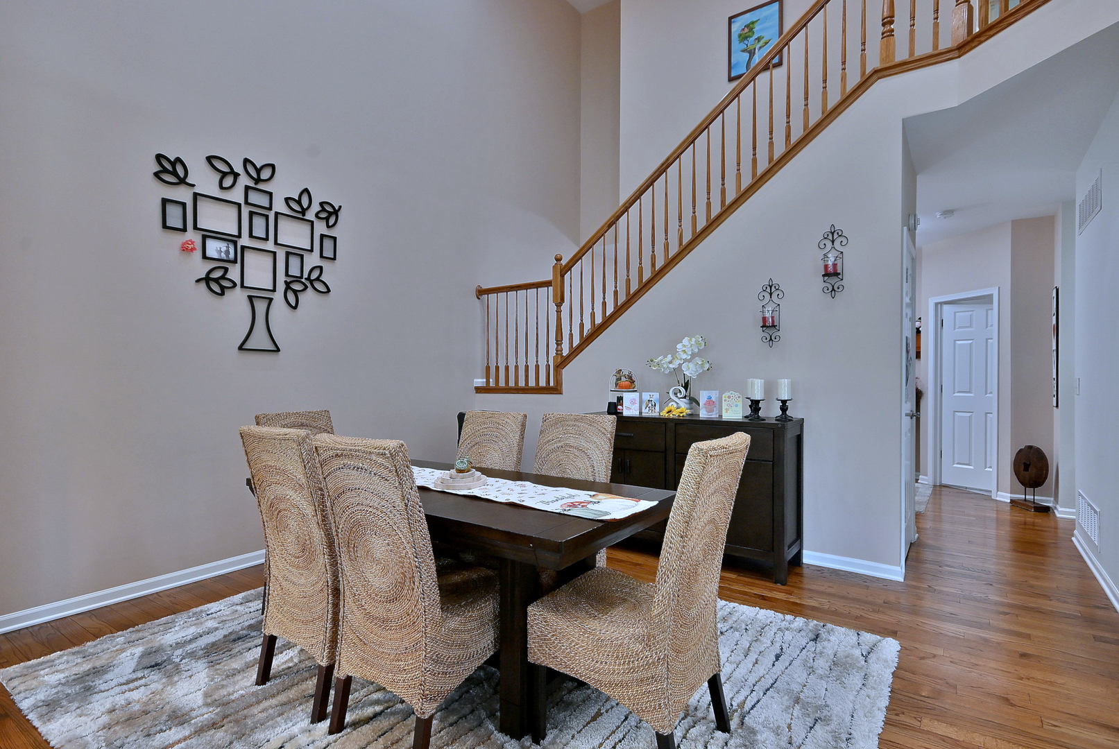 3960 Willow View Drive, Lake In The Hills, IL 60156