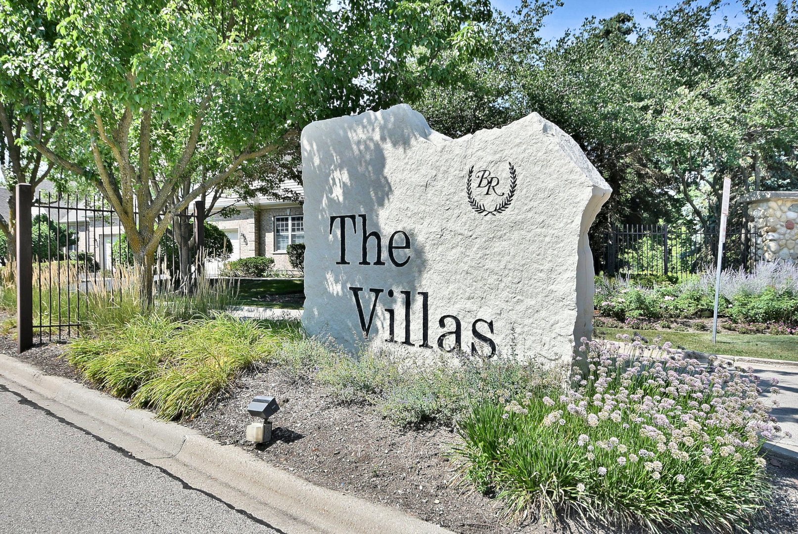 3960 Willow View Drive, Lake In The Hills, IL 60156