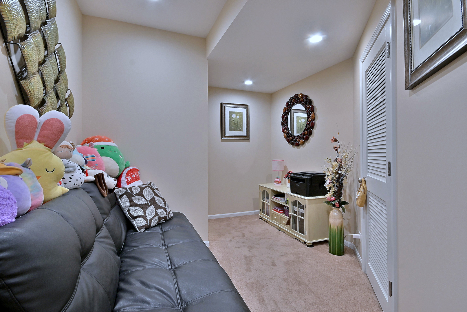 3960 Willow View Drive, Lake In The Hills, IL 60156