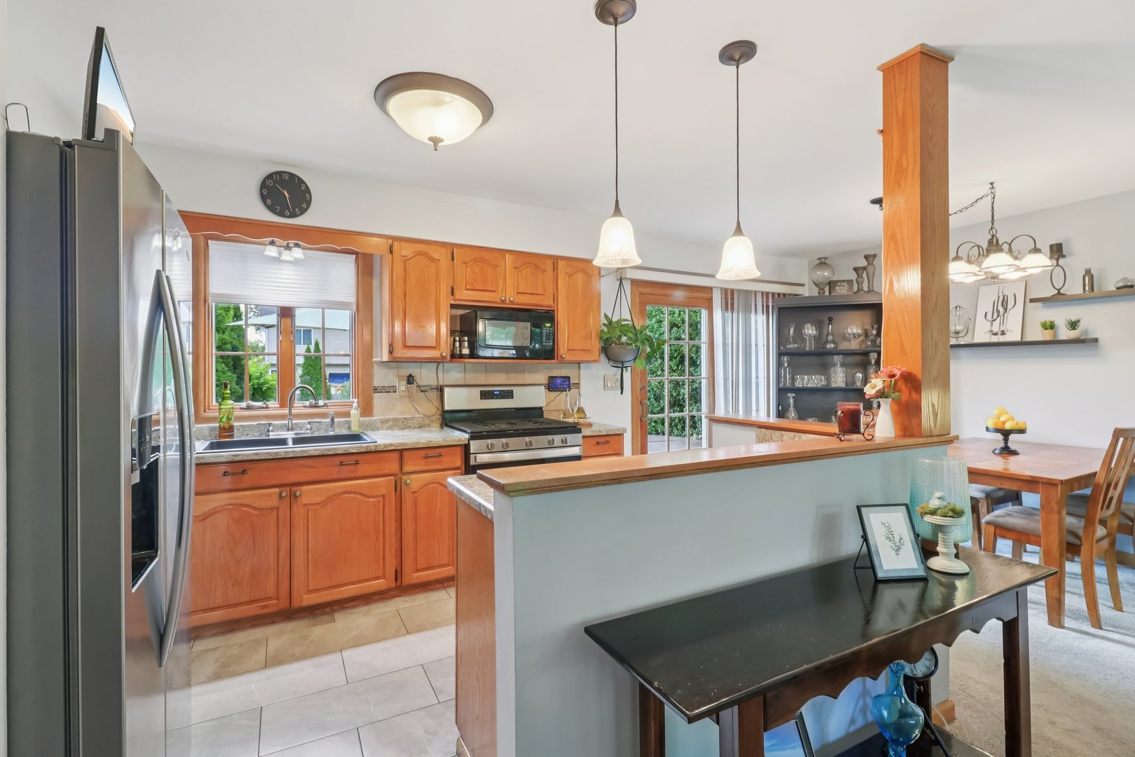 325 Hillandale Drive, Round Lake, IL 60073