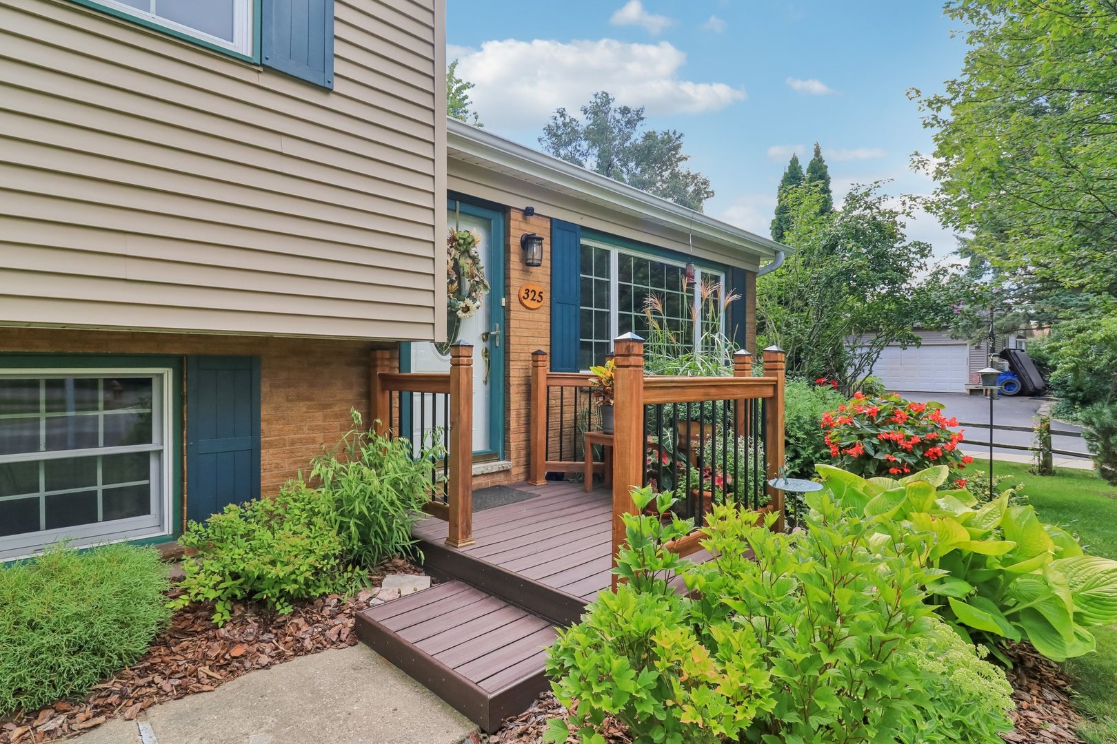 325 Hillandale Drive, Round Lake, IL 60073
