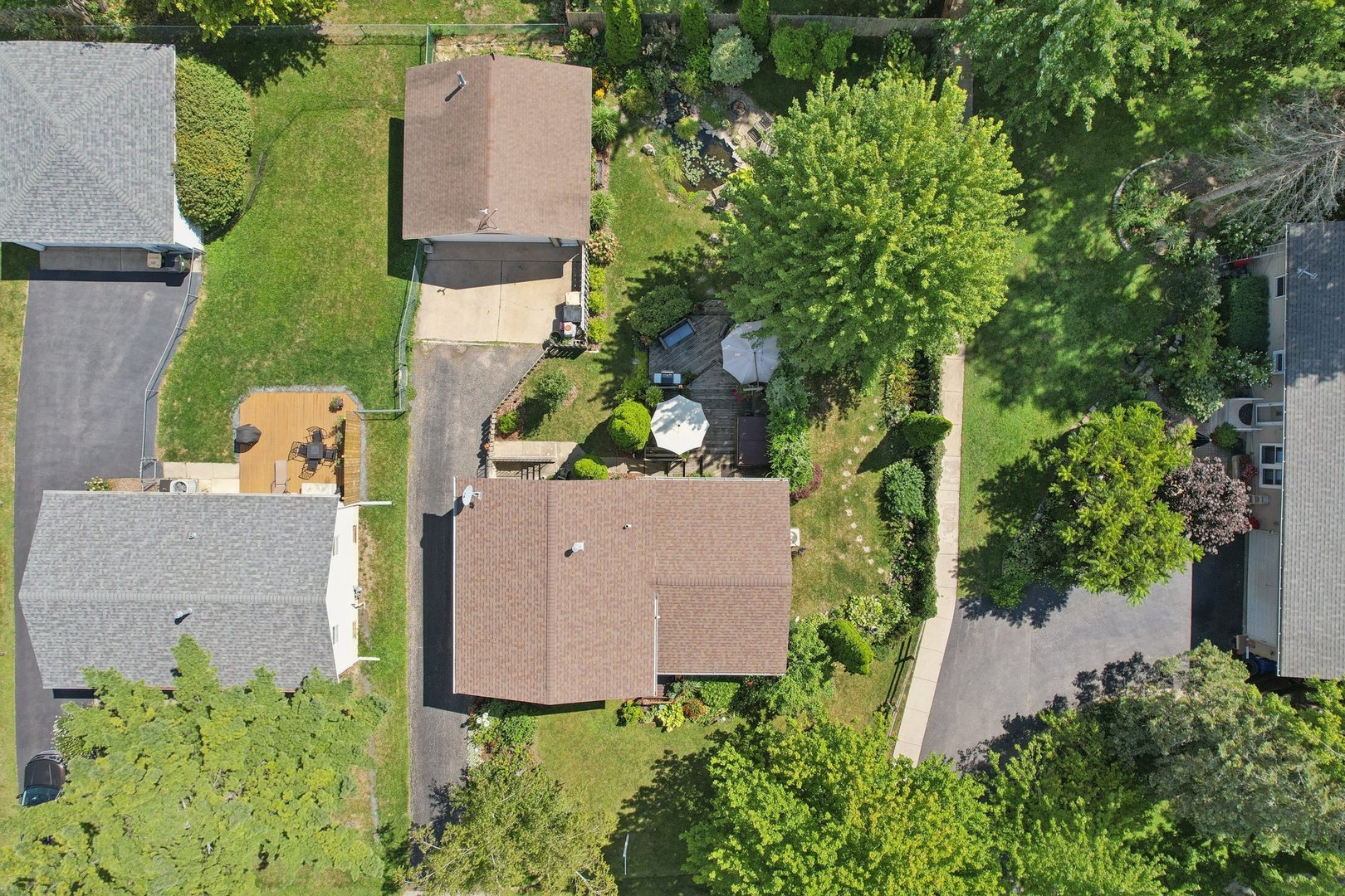 325 Hillandale Drive, Round Lake, IL 60073