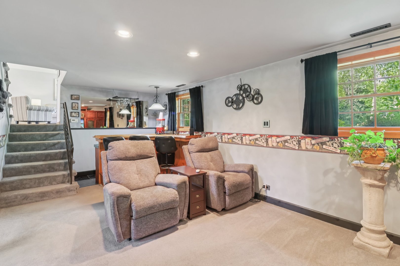 325 Hillandale Drive, Round Lake, IL 60073
