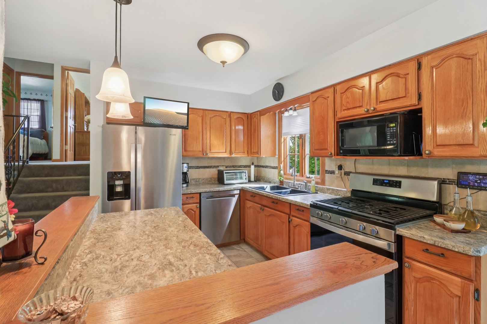 325 Hillandale Drive, Round Lake, IL 60073