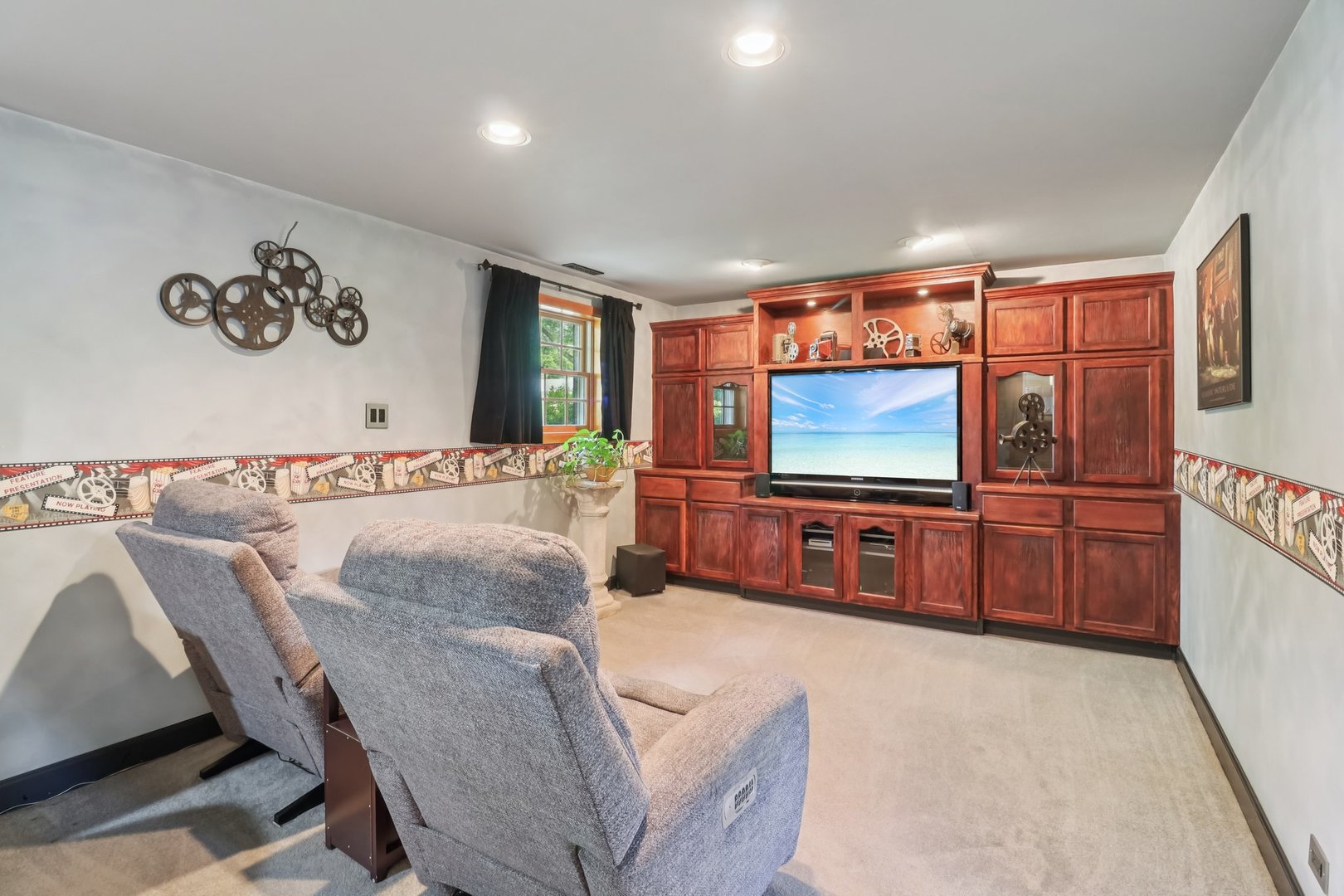 325 Hillandale Drive, Round Lake, IL 60073