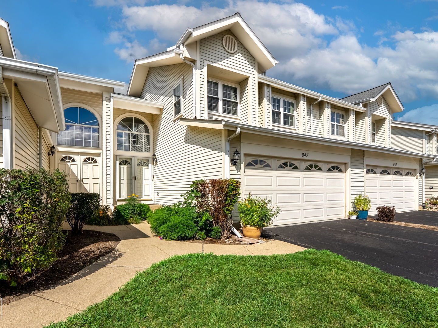 845 DRACUT Lane #00, Schaumburg, IL 60173