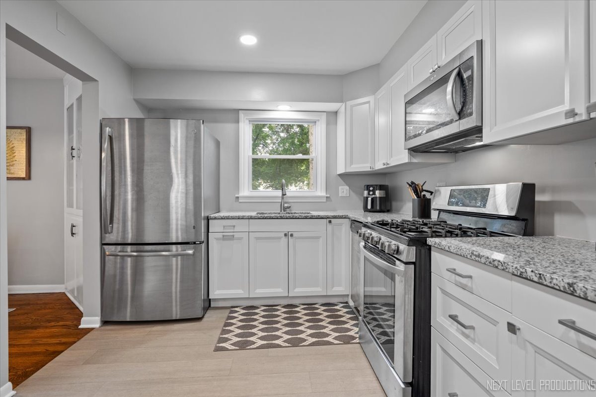 129 Weaver Drive, Cary, IL 60013