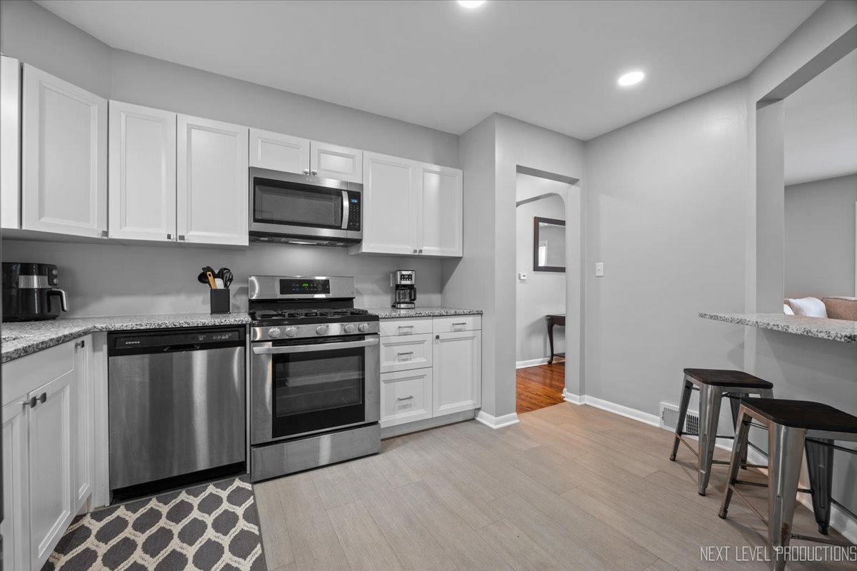 129 Weaver Drive, Cary, IL 60013