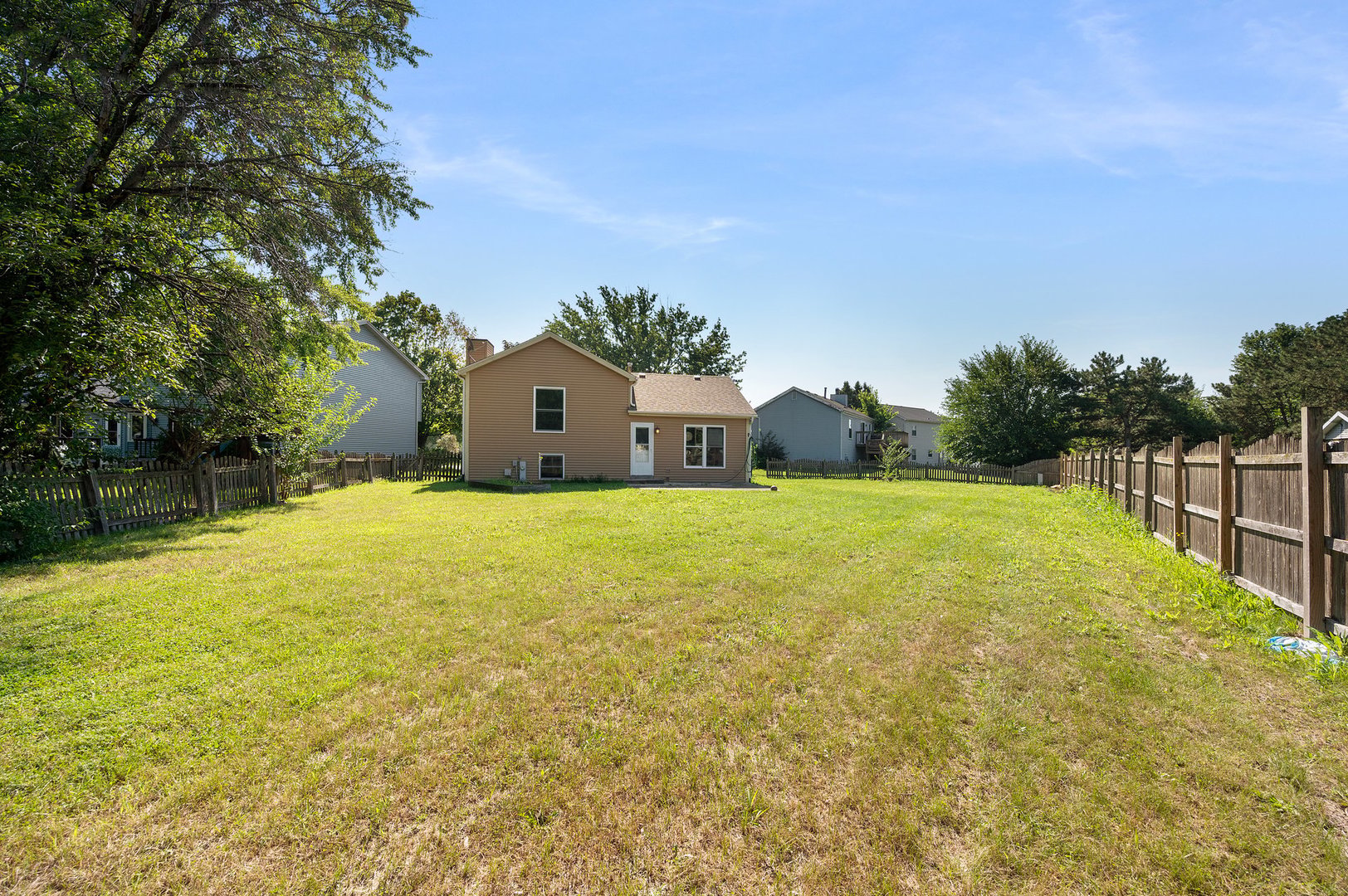 231 N Canyon Drive, Bolingbrook, IL 60490