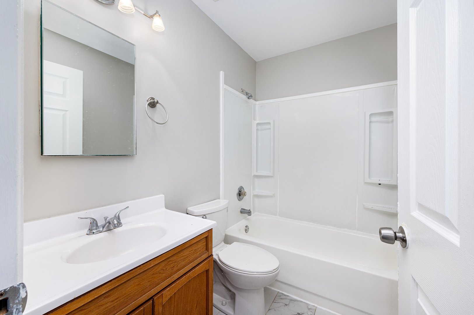 231 N Canyon Drive, Bolingbrook, IL 60490