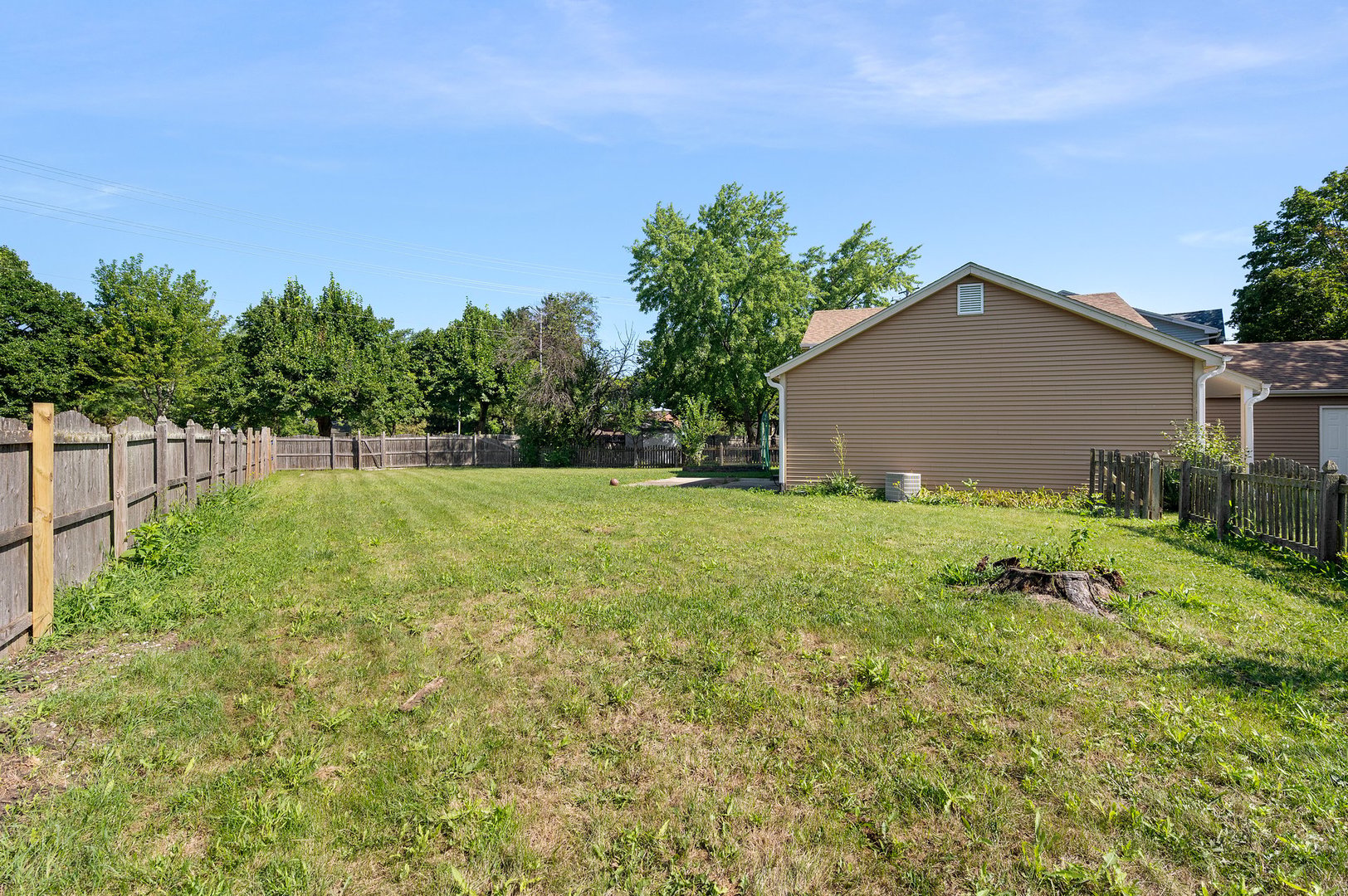 231 N Canyon Drive, Bolingbrook, IL 60490