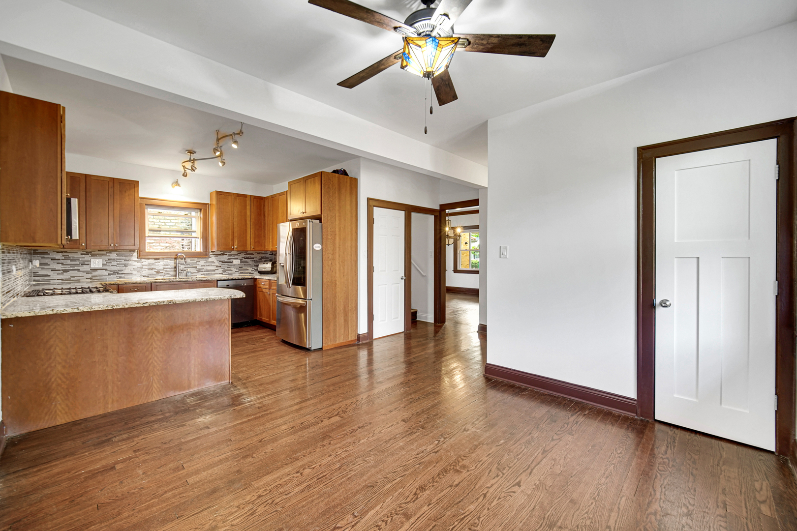 10 Le Moyne Parkway, Oak Park, IL 60302