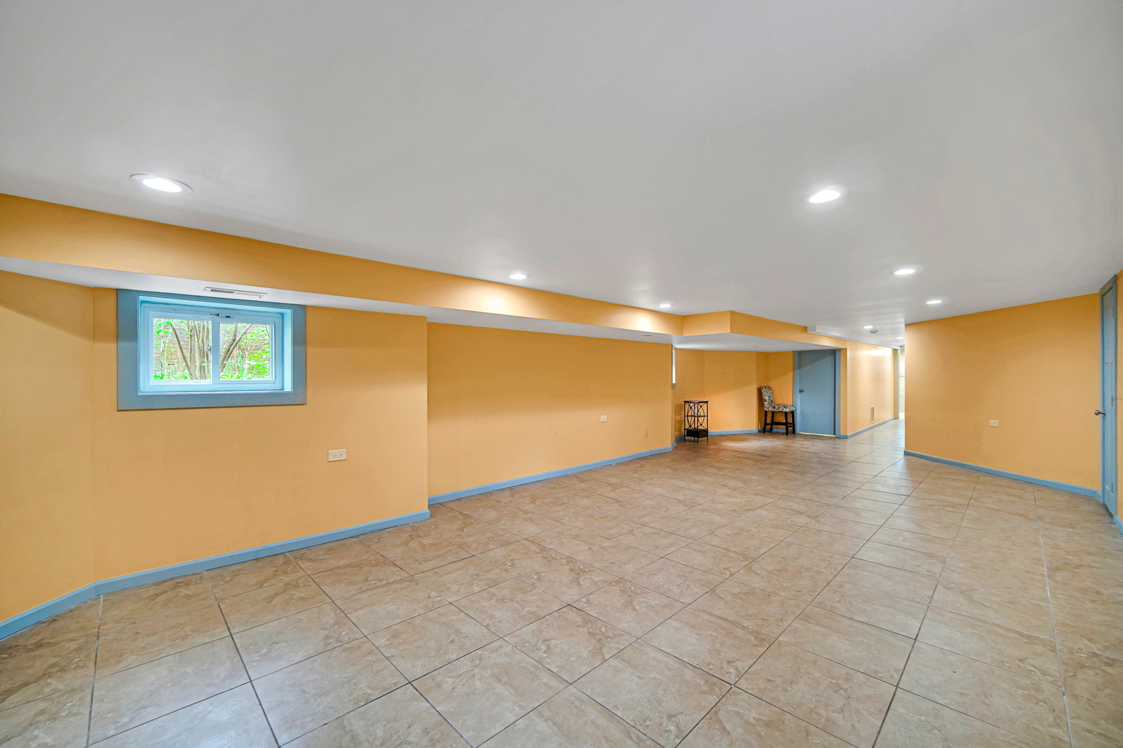 10 Le Moyne Parkway, Oak Park, IL 60302