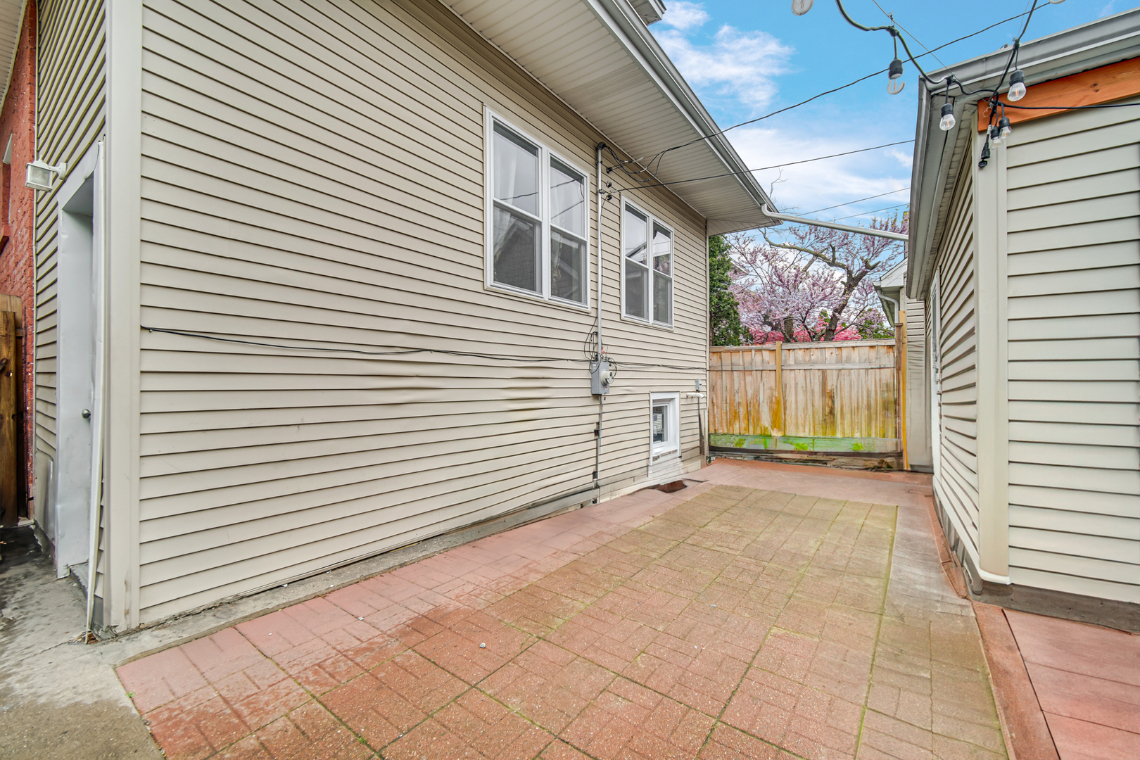 10 Le Moyne Parkway, Oak Park, IL 60302