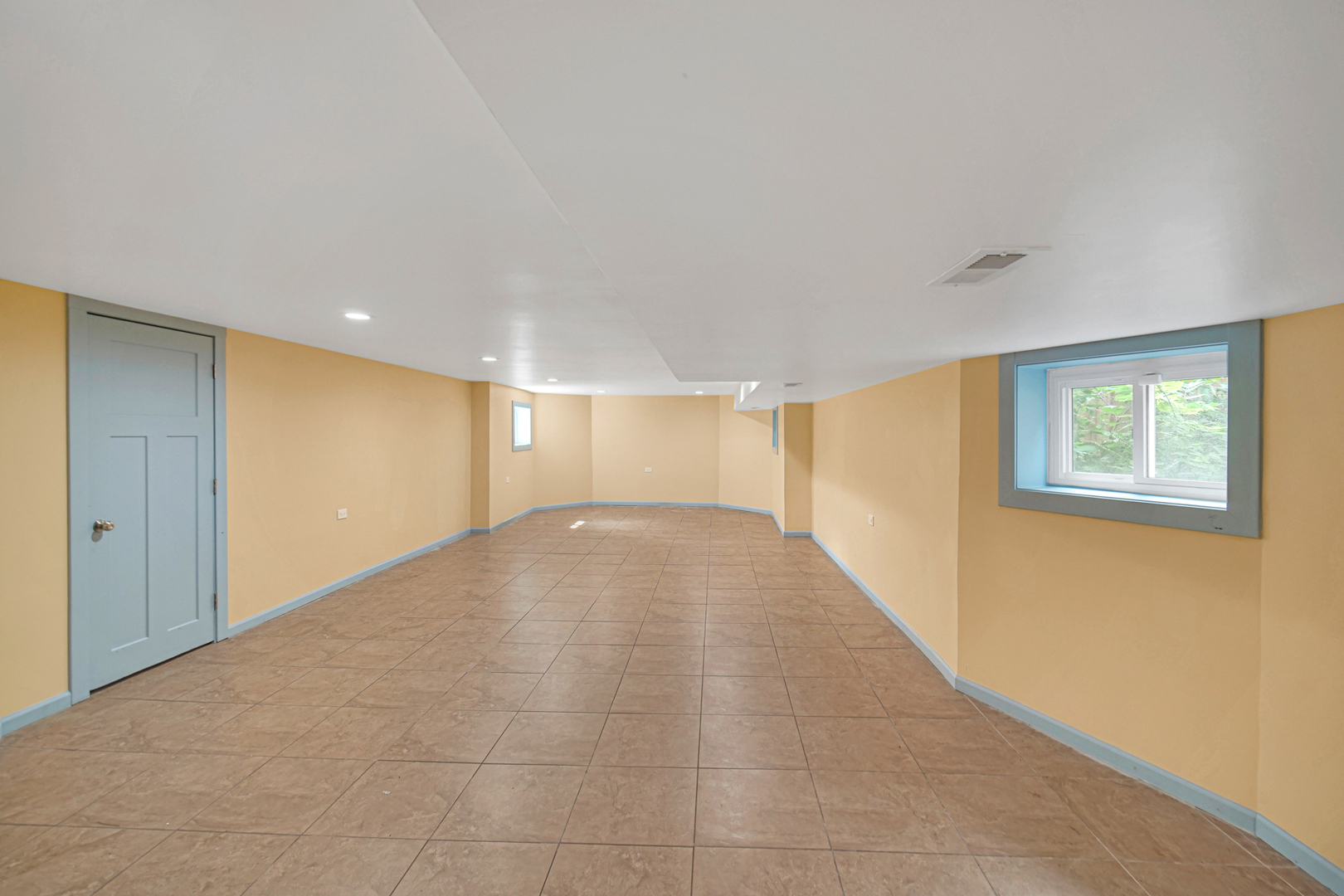 10 Le Moyne Parkway, Oak Park, IL 60302
