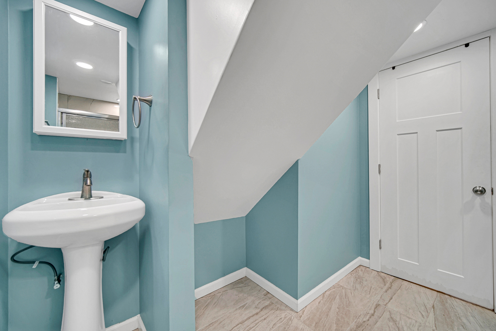 10 Le Moyne Parkway, Oak Park, IL 60302