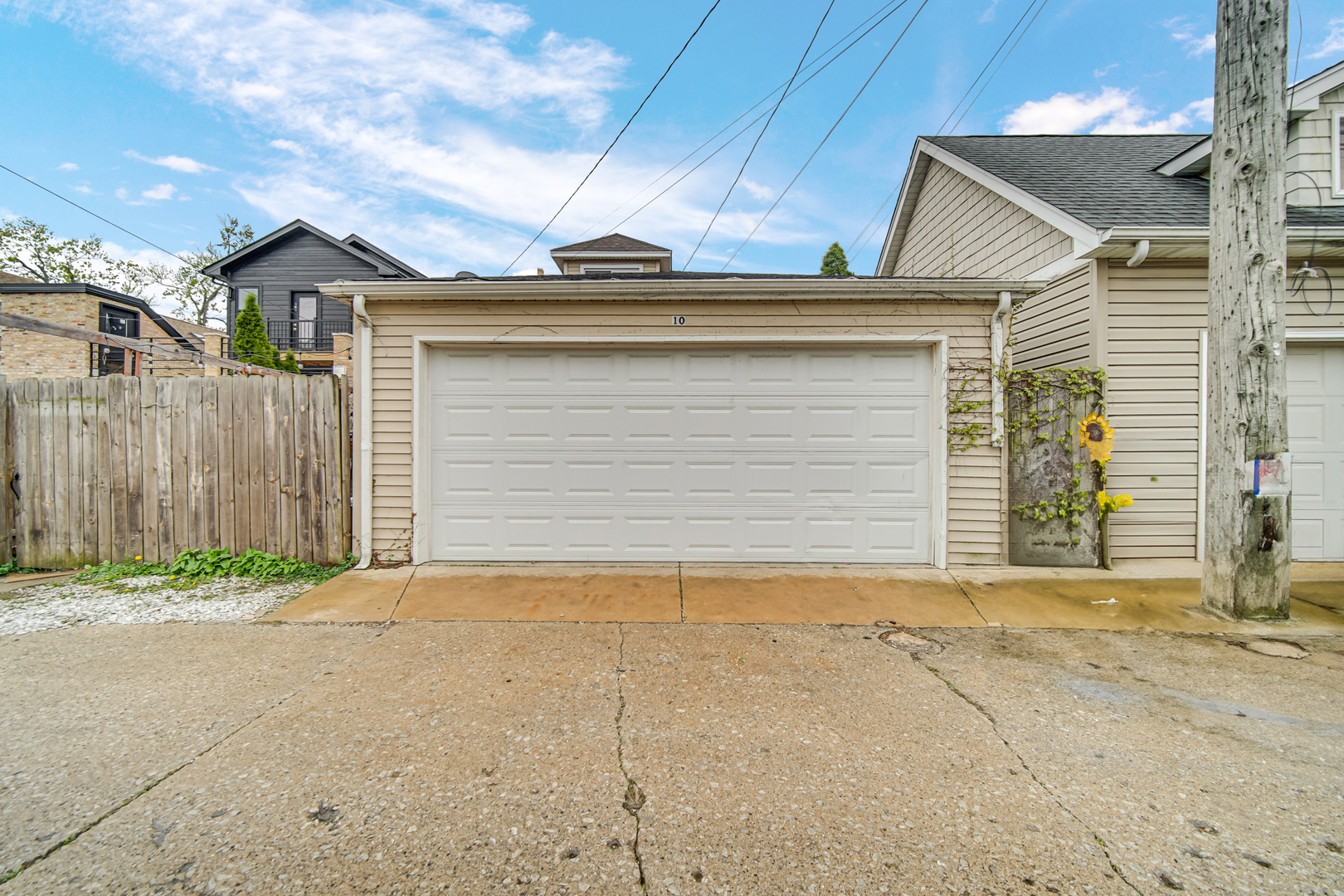 10 Le Moyne Parkway, Oak Park, IL 60302