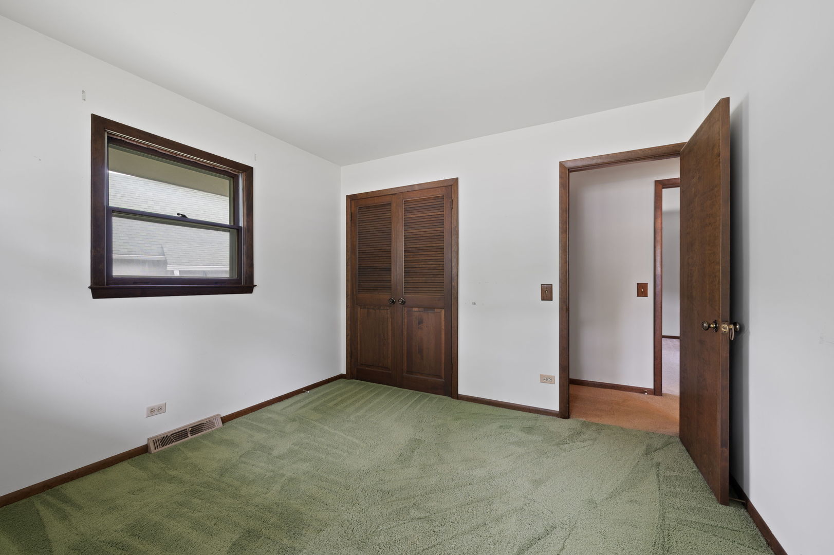227 Kimball Avenue, Wauconda, IL 60084