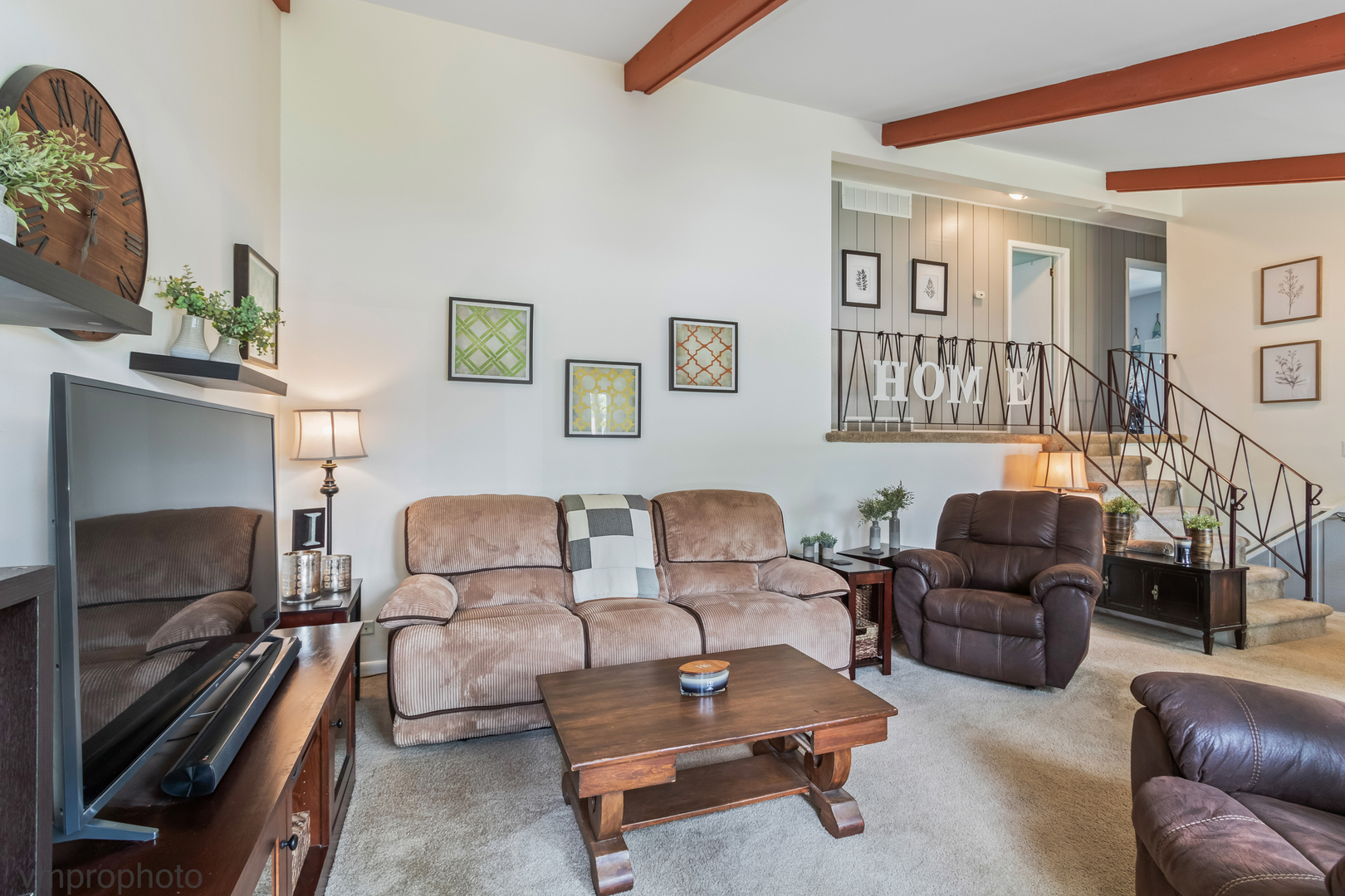 1408 E Reynolds Drive, Palatine, IL 60074