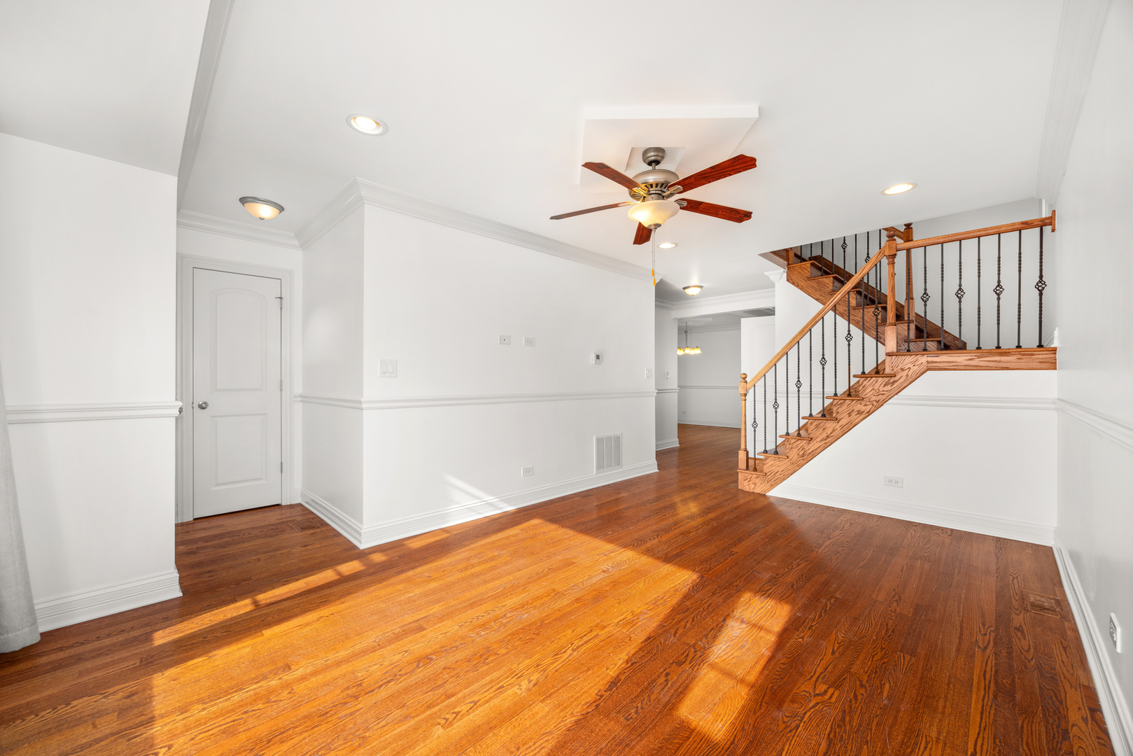 6613 S Kenneth Avenue, Chicago, IL 60629
