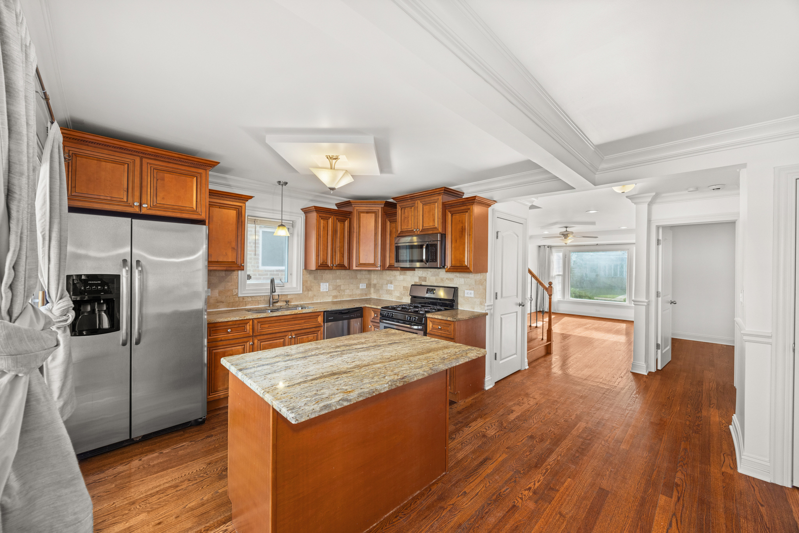 6613 S Kenneth Avenue, Chicago, IL 60629