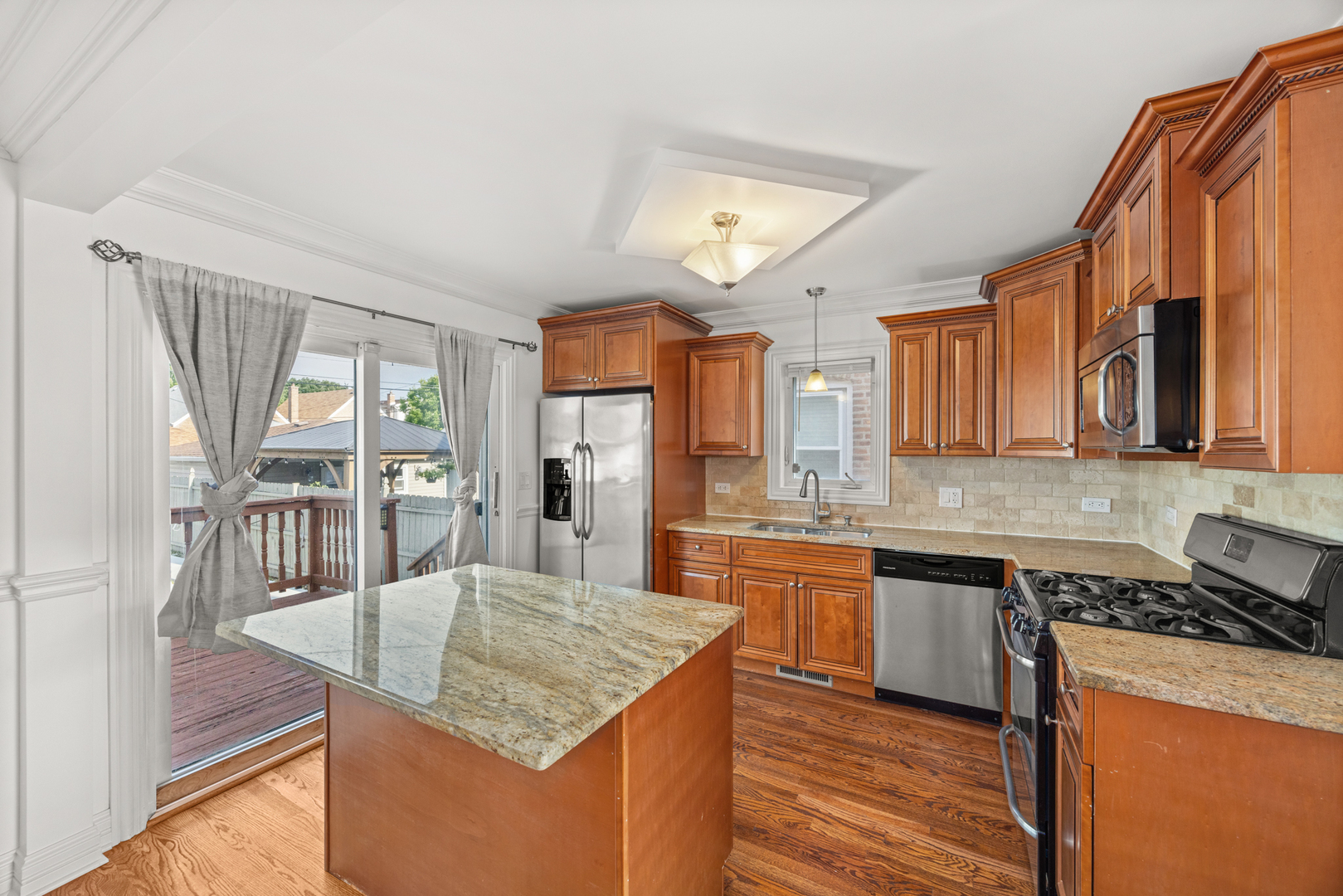 6613 S Kenneth Avenue, Chicago, IL 60629