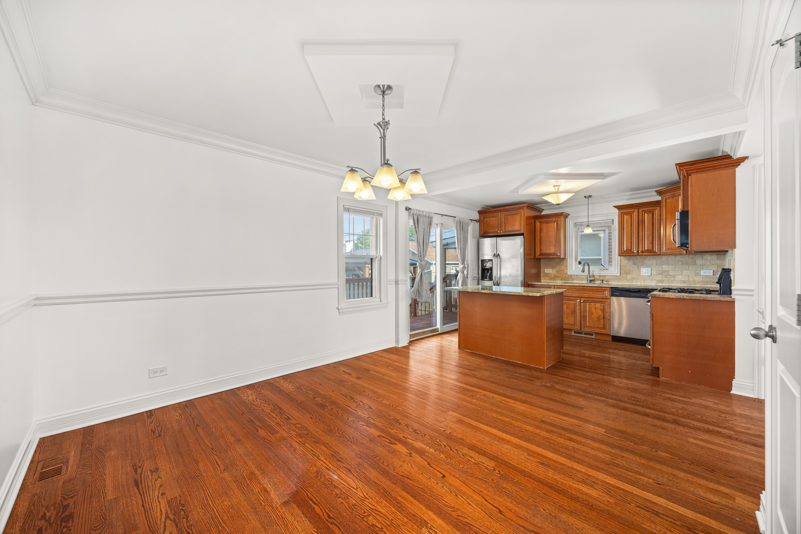 6613 S Kenneth Avenue, Chicago, IL 60629