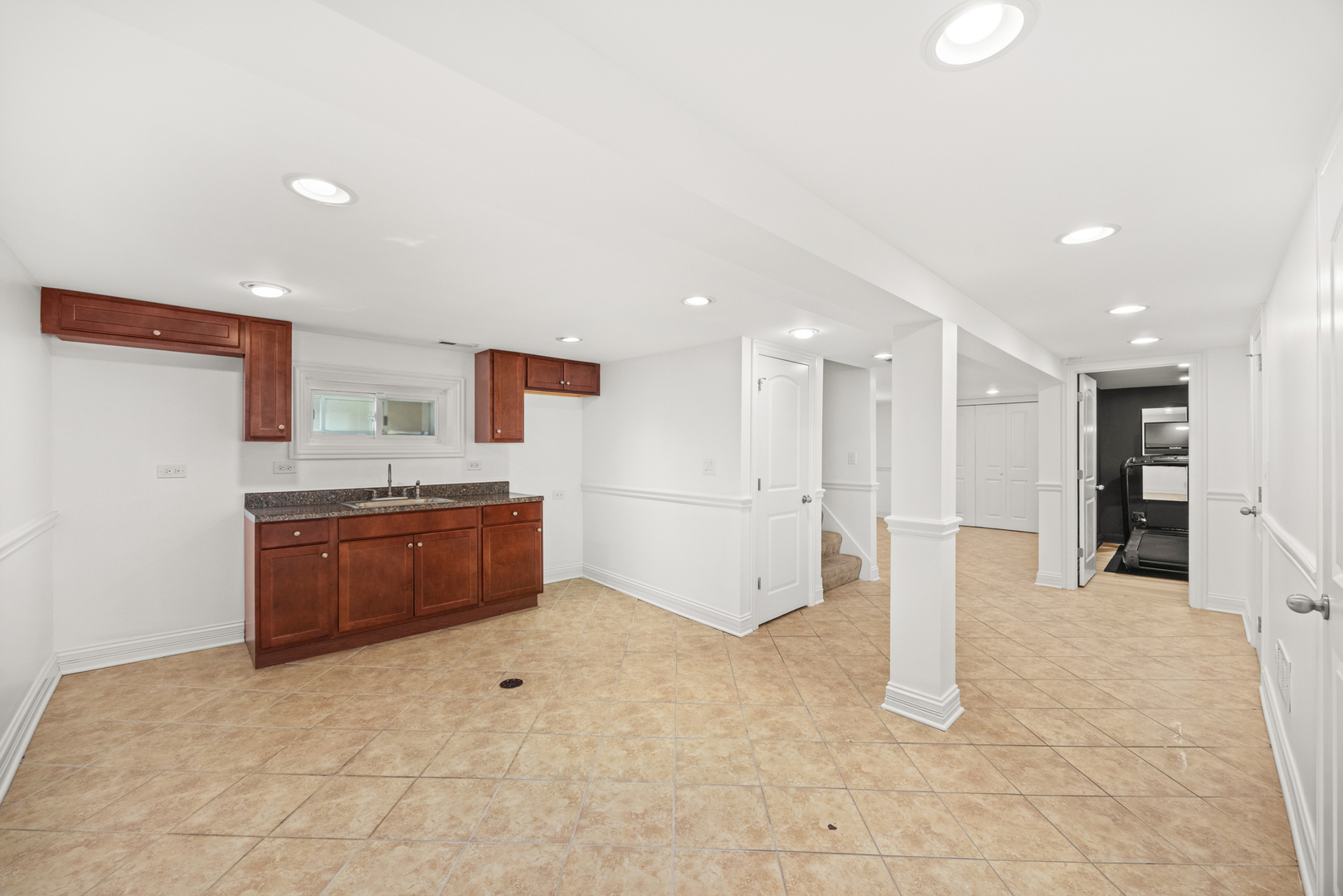 6613 S Kenneth Avenue, Chicago, IL 60629
