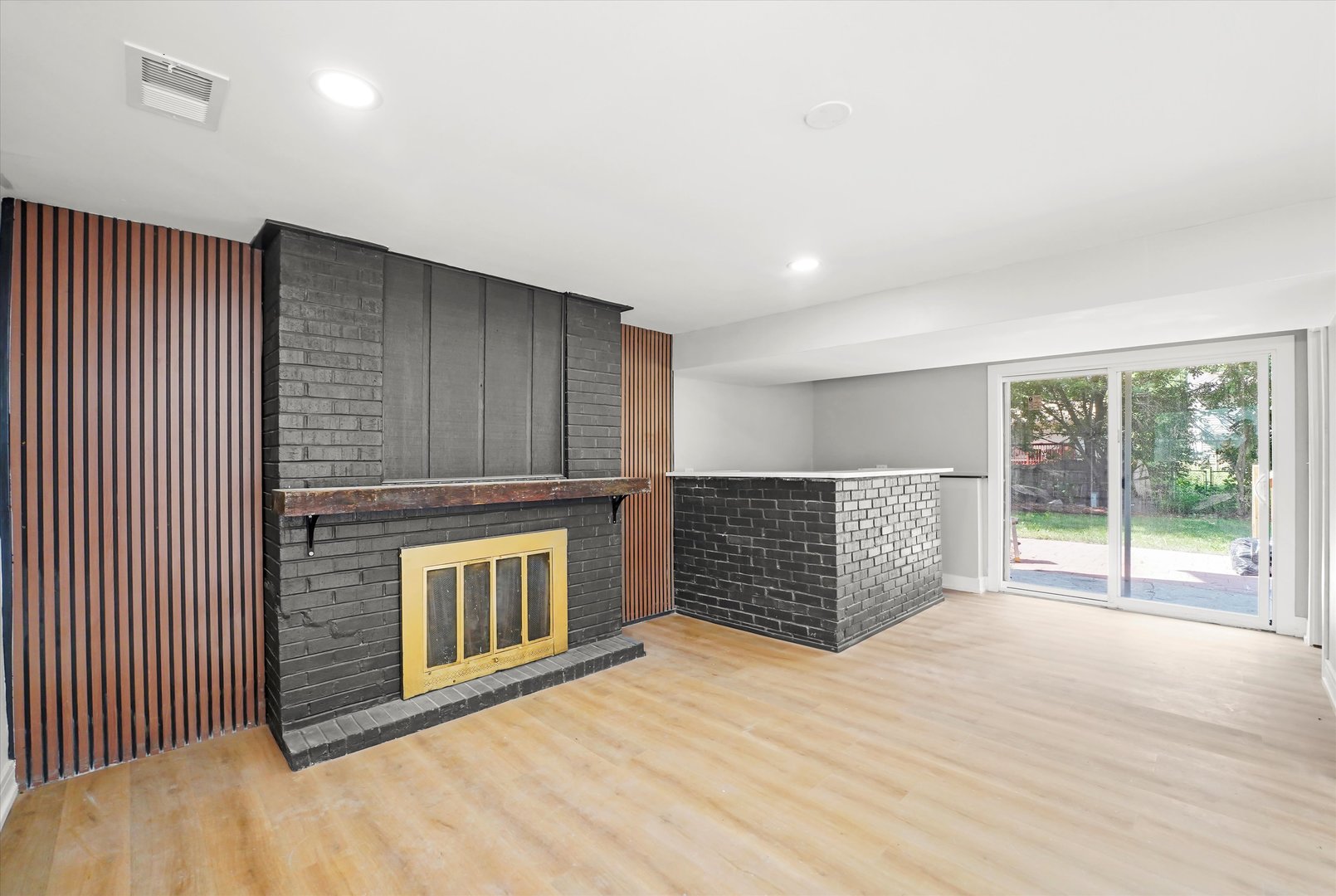1635 216th Street, Sauk Village, IL 60411