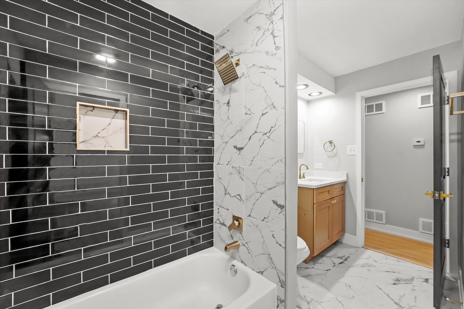 1635 216th Street, Sauk Village, IL 60411