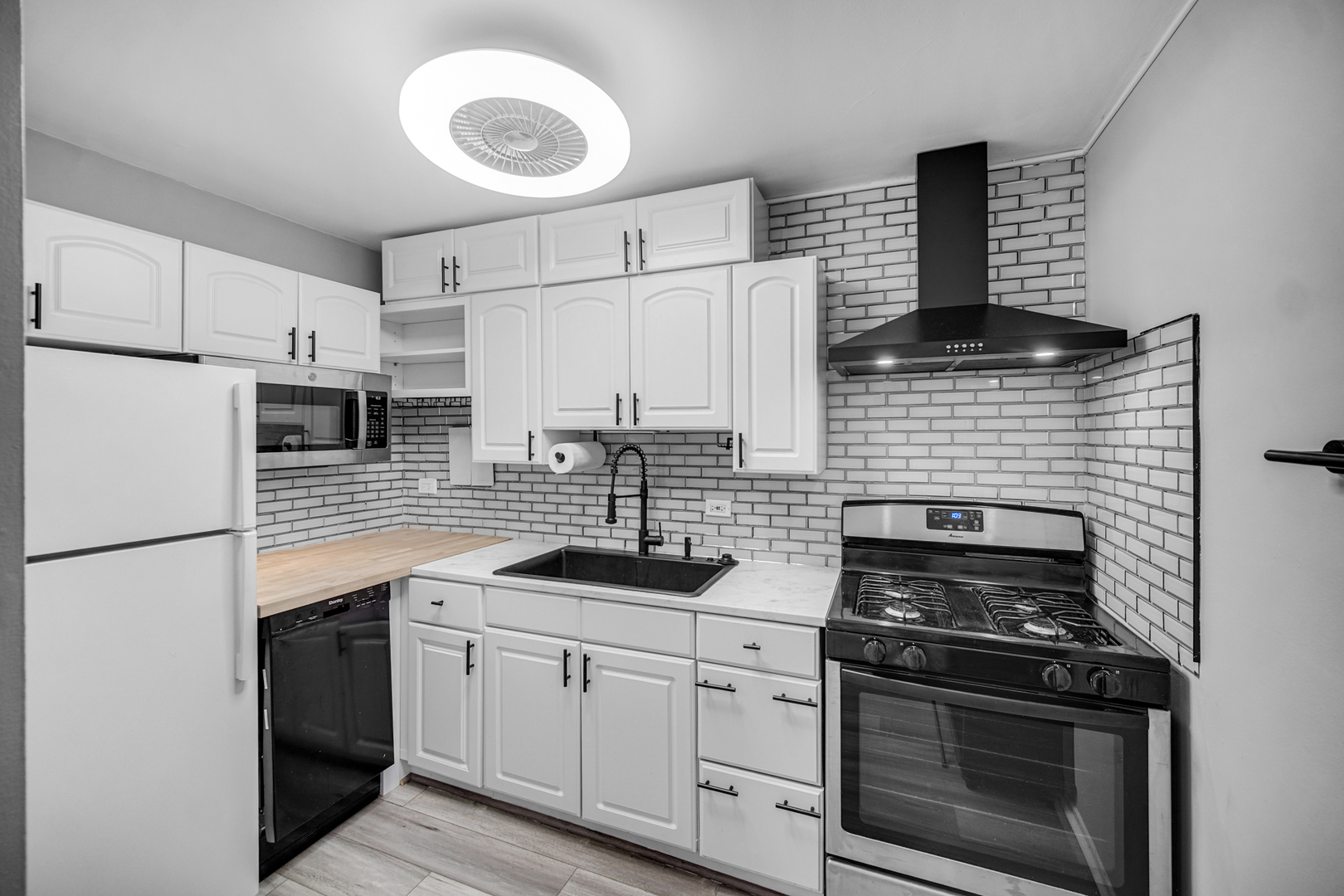 1401 E 55th Street #313N, Chicago, IL 60615
