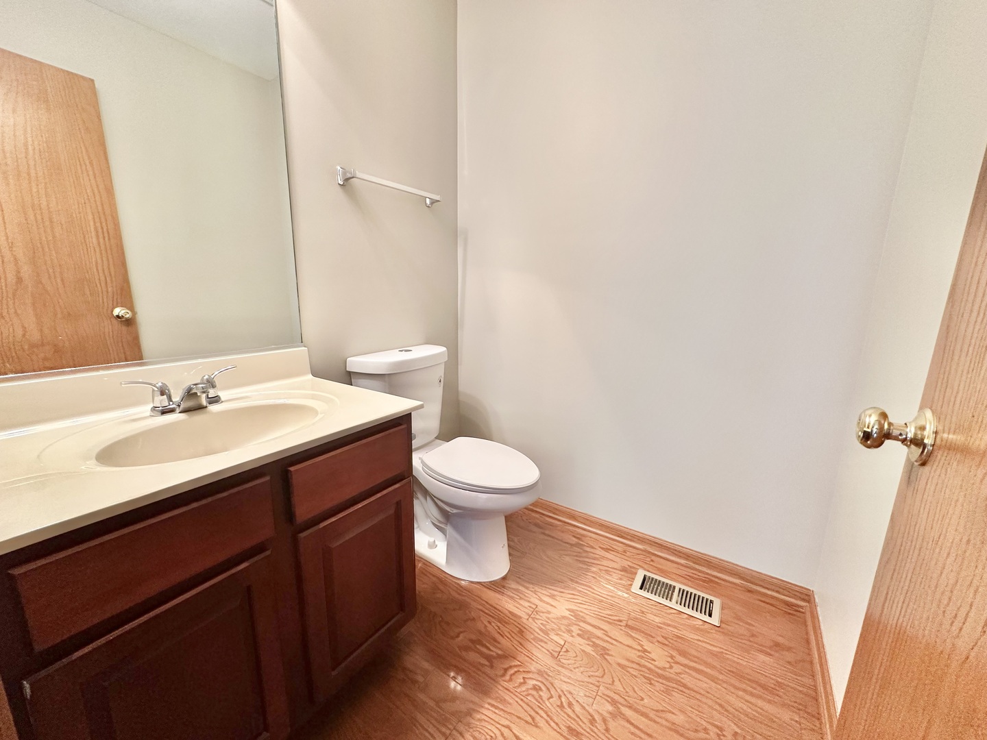 1911 W Crestview Circle, Romeoville, IL 60446