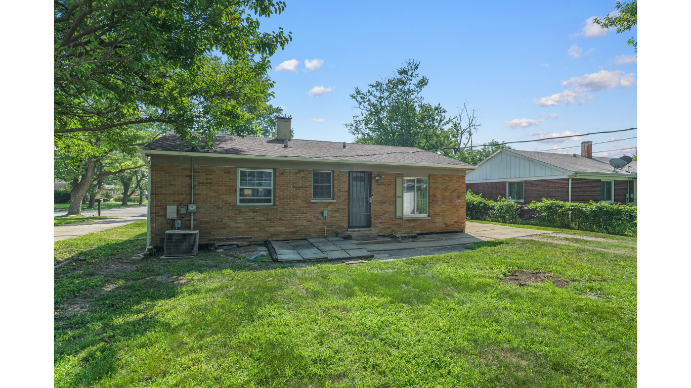 15522 Dearborn Street, South Holland, IL 60473