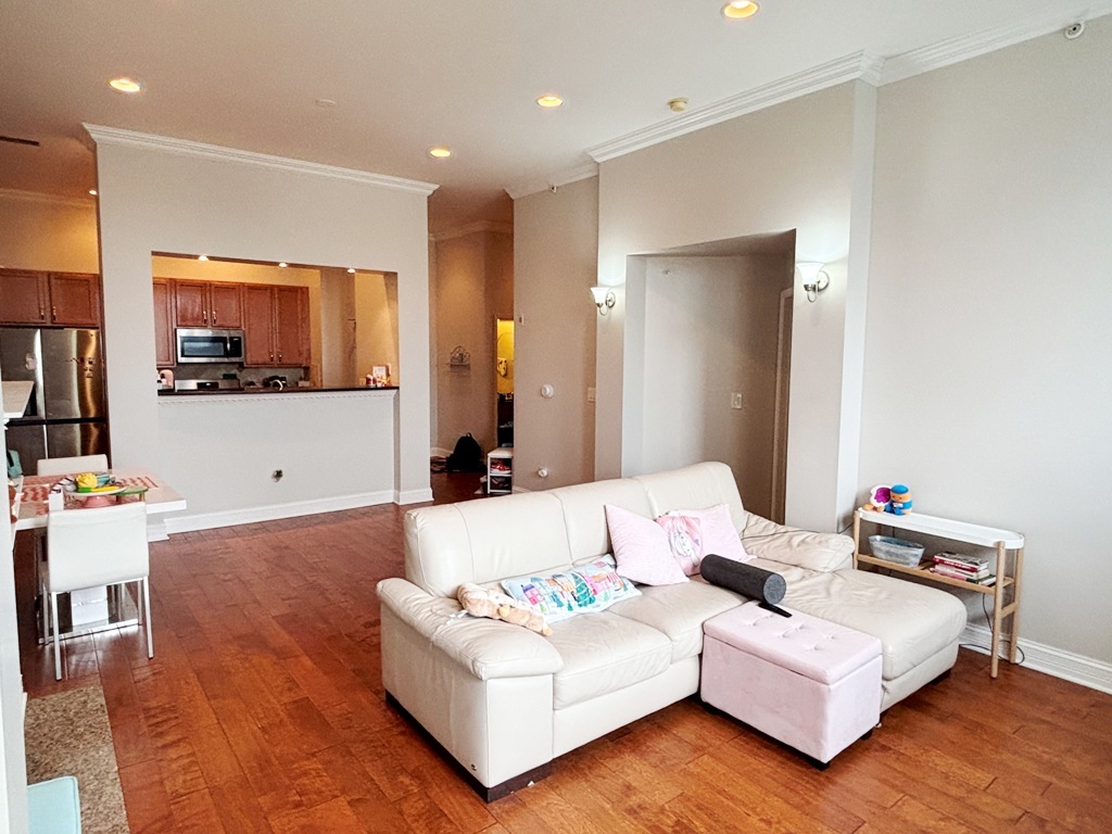 1781 TUDOR Lane #308, Northbrook, IL 60062