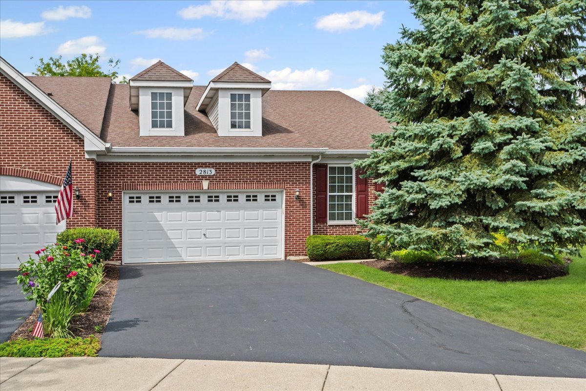 2813 Bond Circle, Naperville, IL 60563
