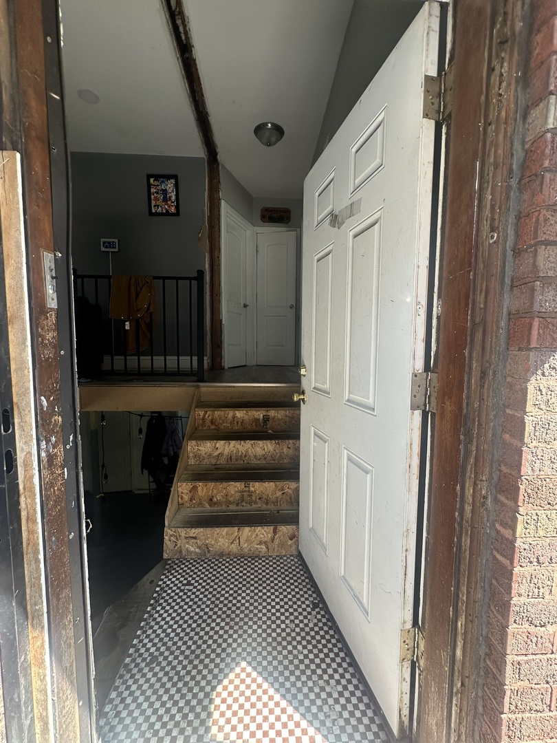 7214 S Bell Avenue, Chicago, IL 60636