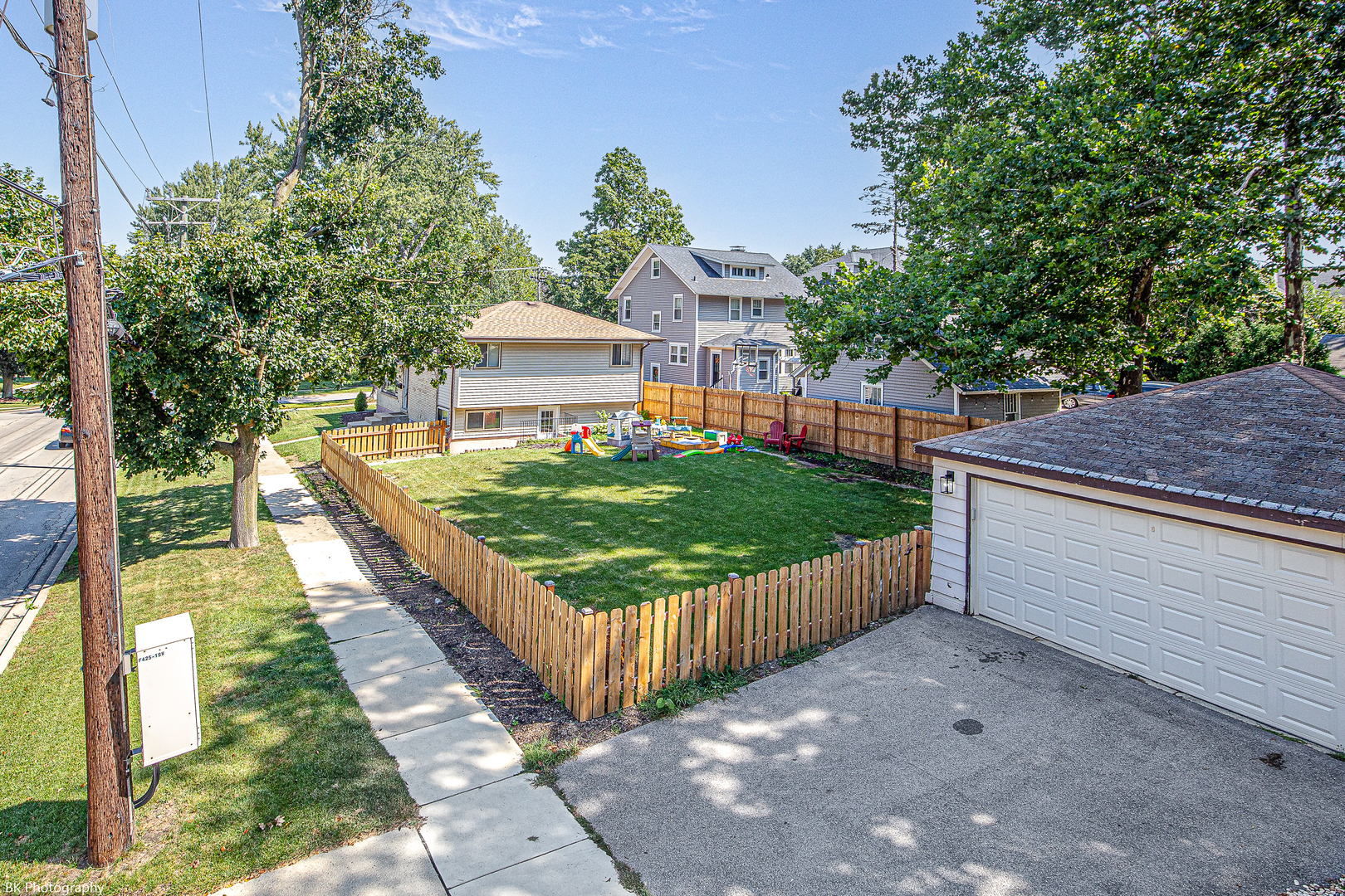 403 S Washington Street, Wheaton, IL 60187