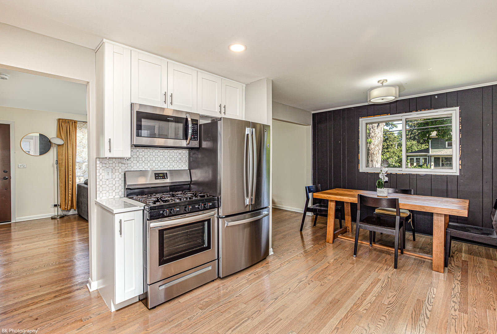 403 S Washington Street, Wheaton, IL 60187