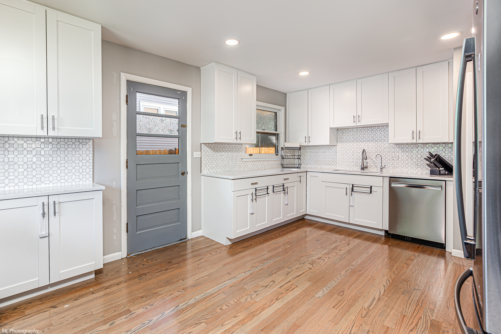 403 S Washington Street, Wheaton, IL 60187