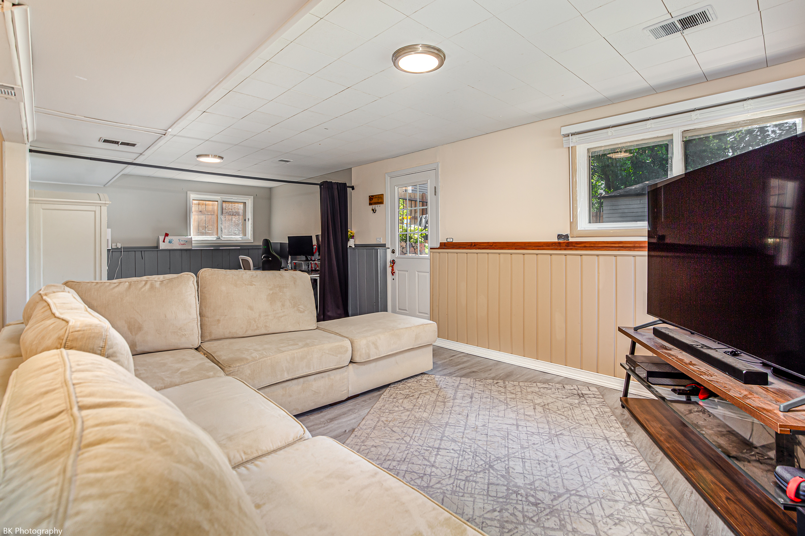 403 S Washington Street, Wheaton, IL 60187