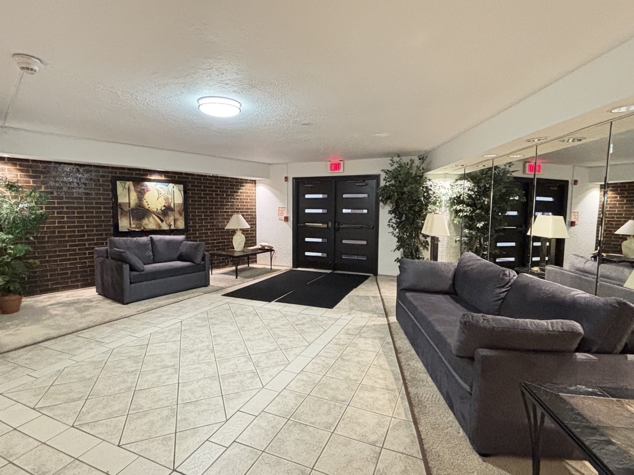 1430 Sandstone Drive #202, Wheeling, IL 60090