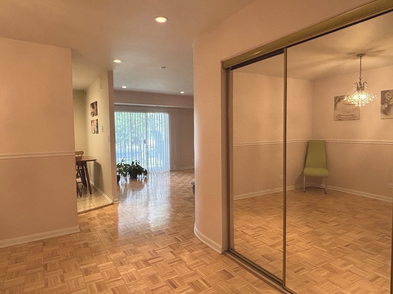 1430 Sandstone Drive #202, Wheeling, IL 60090
