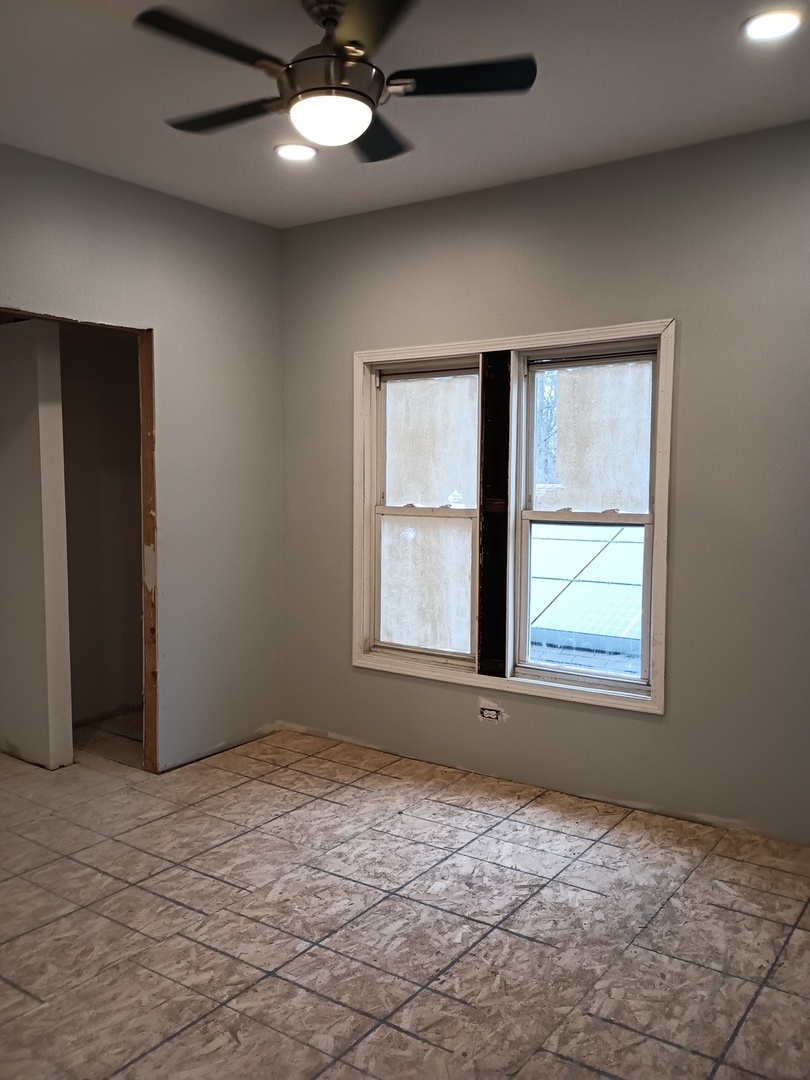 10217 S Lowe Avenue, Chicago, IL 60628