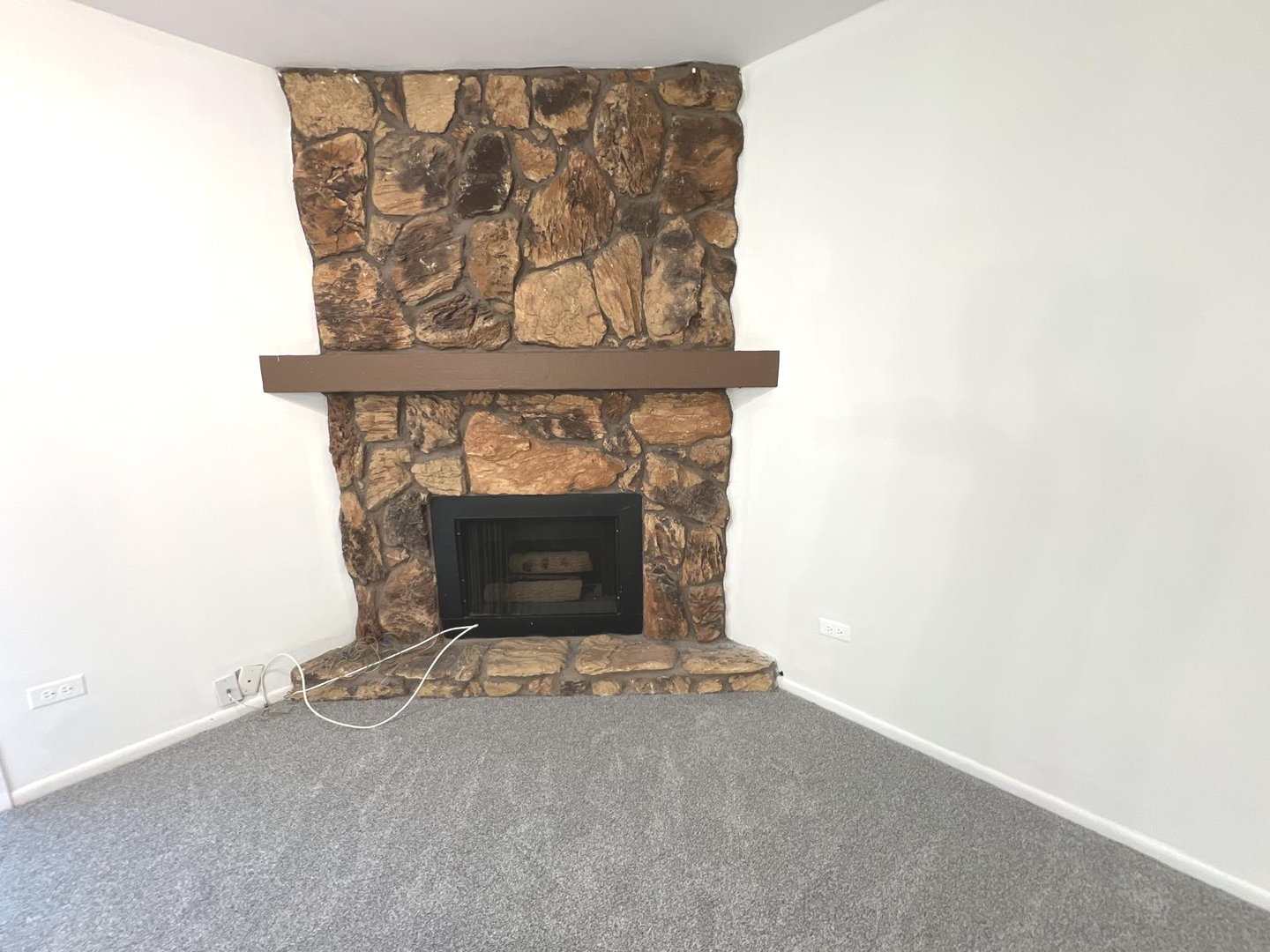 867 E Carriage Lane #8, Palatine, IL 60074