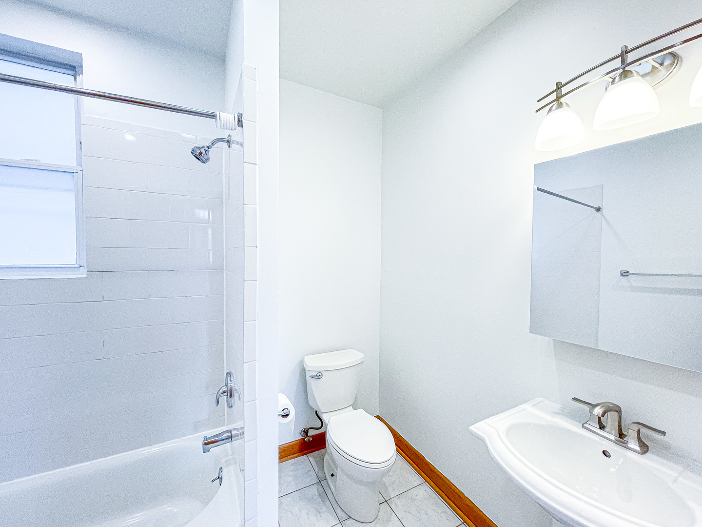 1144 W 17th Street #3R, Chicago, IL 60608