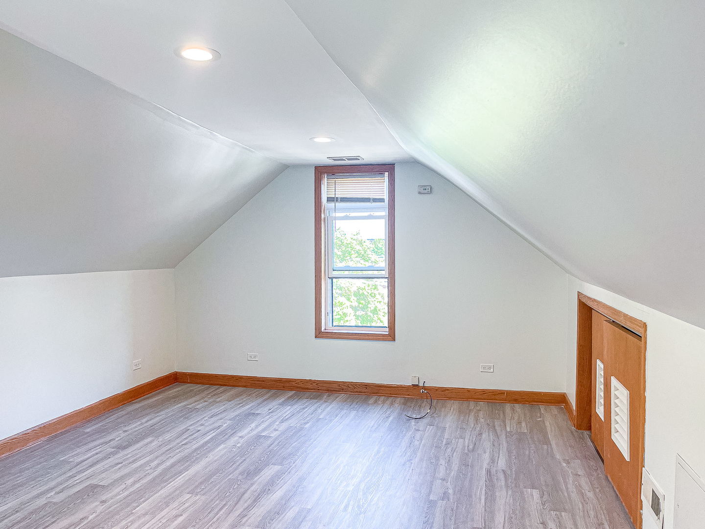 1144 W 17th Street #3R, Chicago, IL 60608