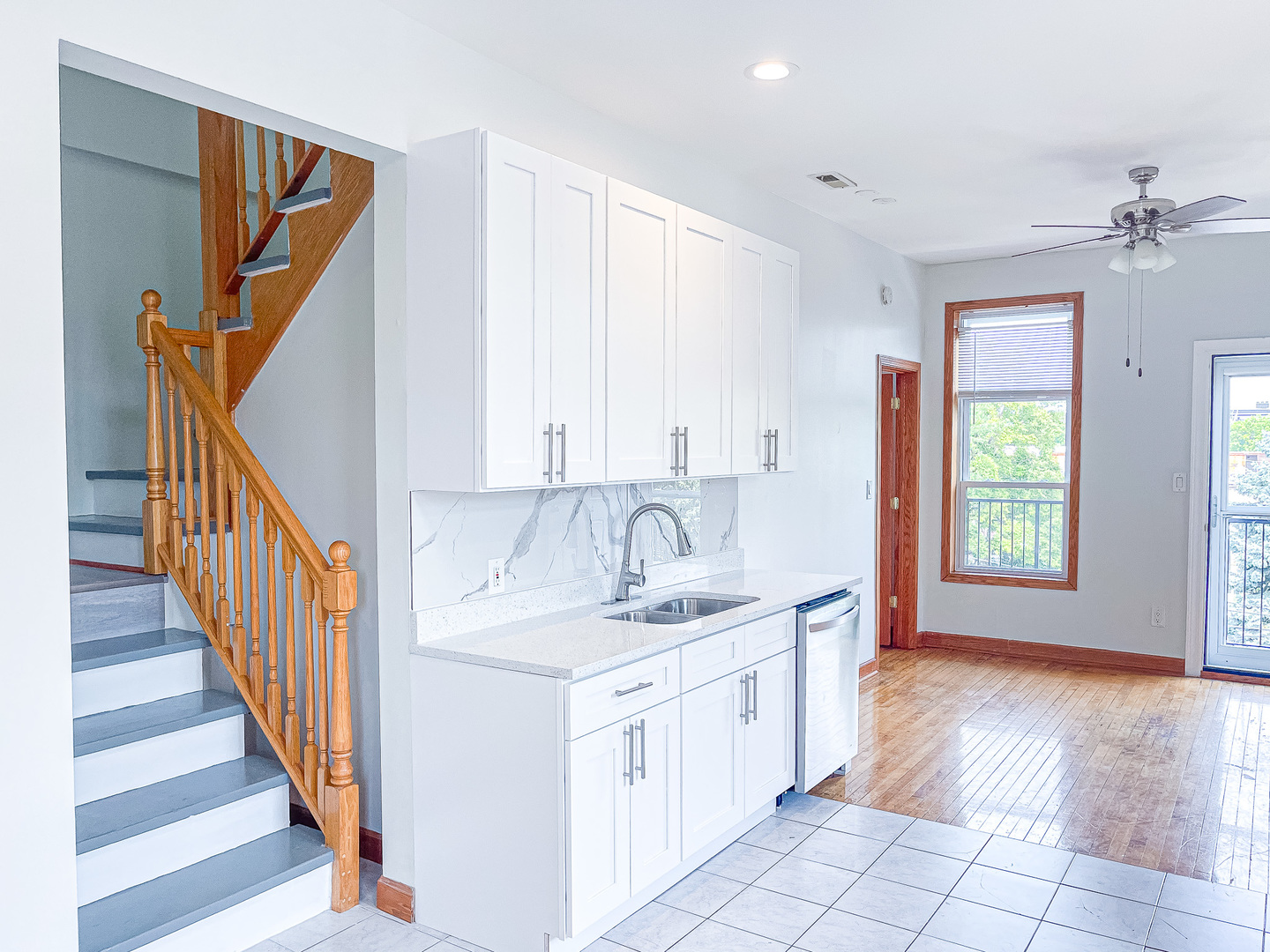 1144 W 17th Street #3R, Chicago, IL 60608