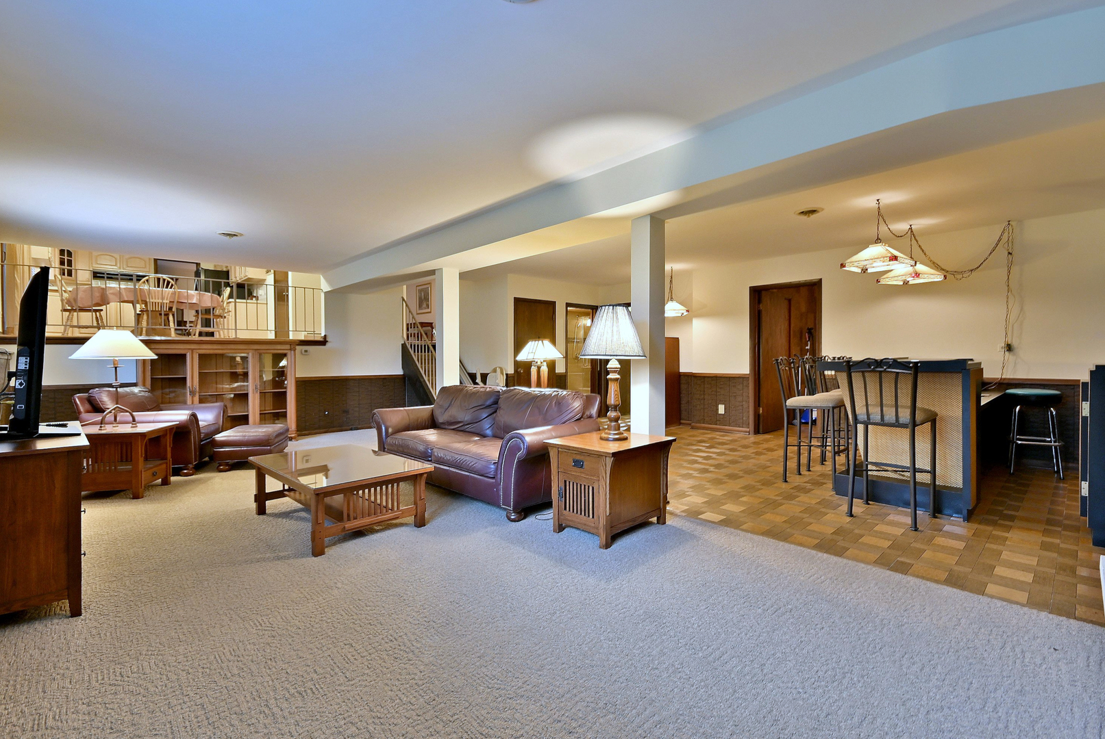 7976 Clarendon Hills Road, Willowbrook, IL 60527