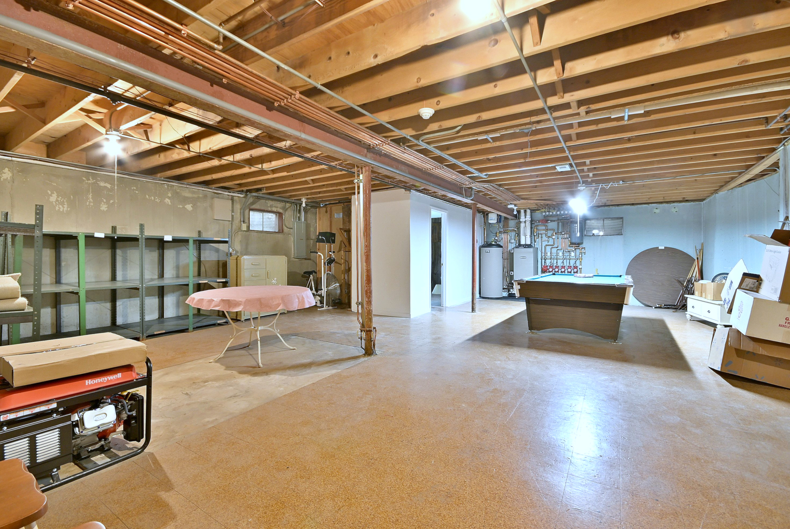 7976 Clarendon Hills Road, Willowbrook, IL 60527