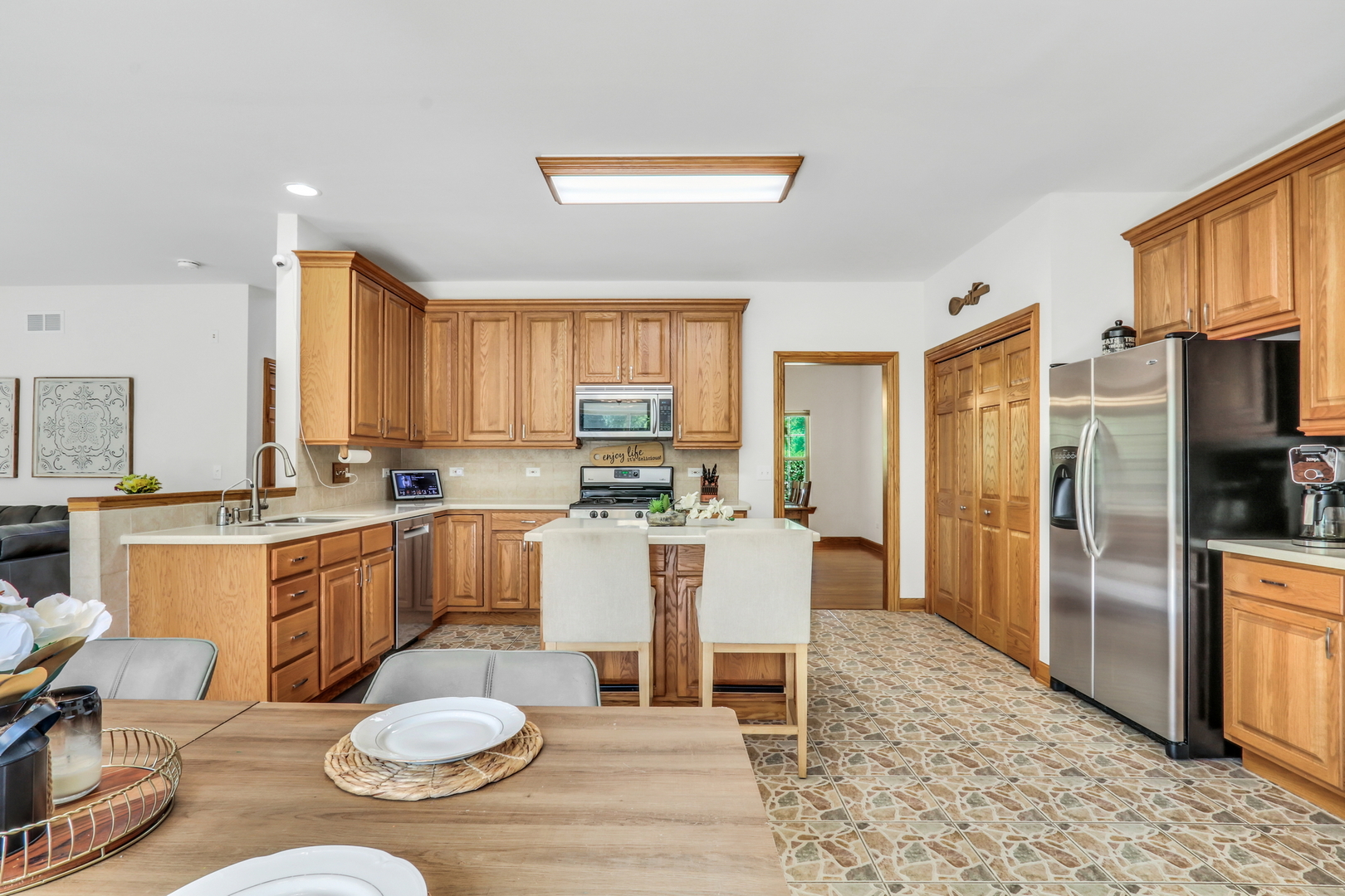 25073 W Megan Court, Lake Villa, IL 60046